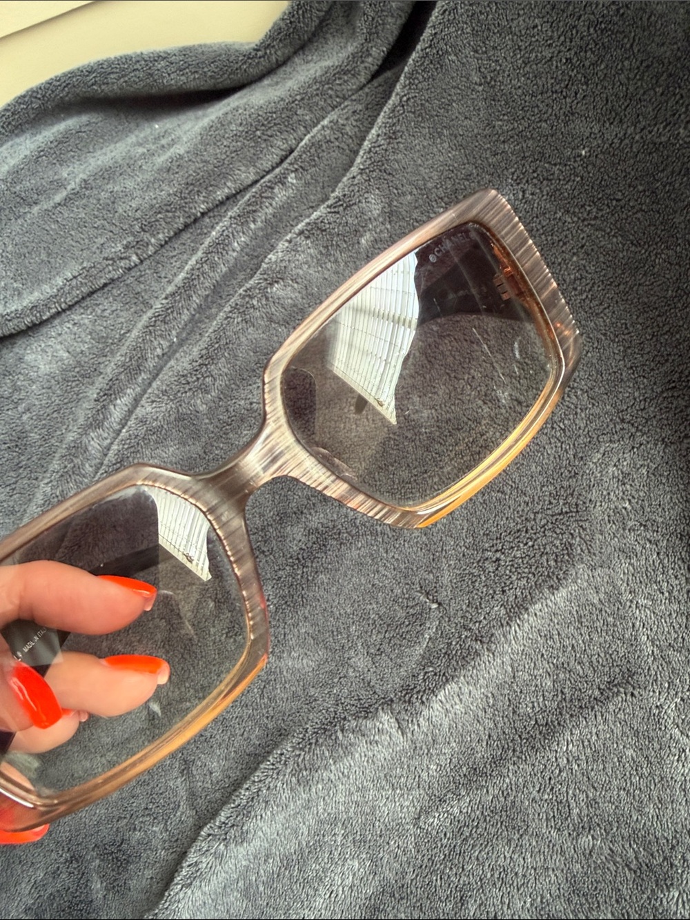 CHANEL Brown Rectangular Sunglasses with Subtle Jewel Accent - Picture 4 of 4